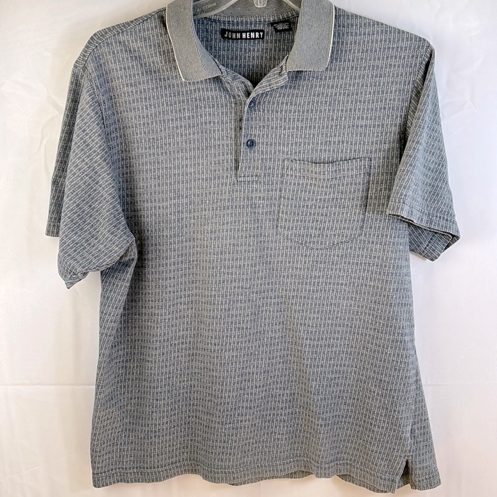 John Henry Gray and White Size XL Short Sleeve Shirt Front Pocket Gently Worn
